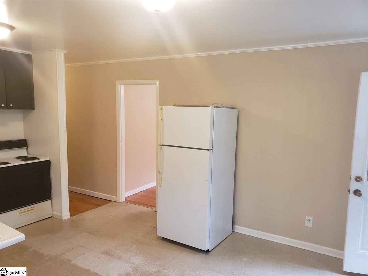 411 Putman Road Fountain Inn, SC 29644 - Photo 4 of 15 Gallery Image 4