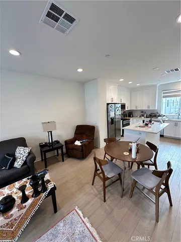 $4,300 | 5864 Linden Avenue, Unit 3, Long Beach, CA 90805