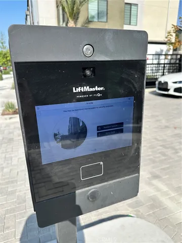 $4,300 | 5864 Linden Avenue, Unit 3, Long Beach, CA 90805