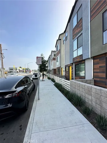 $4,300 | 5864 Linden Avenue, Unit 3, Long Beach, CA 90805