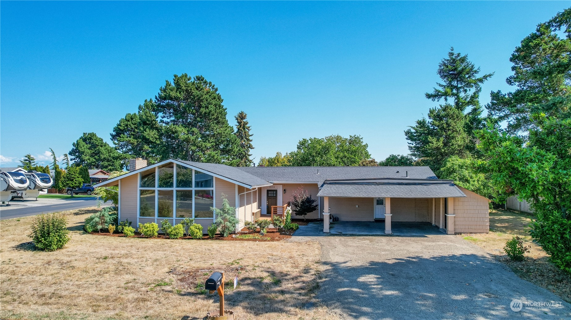 8104 Cowichan Road Blaine, WA 98230 - Photo 3 of 40 Gallery Image 3