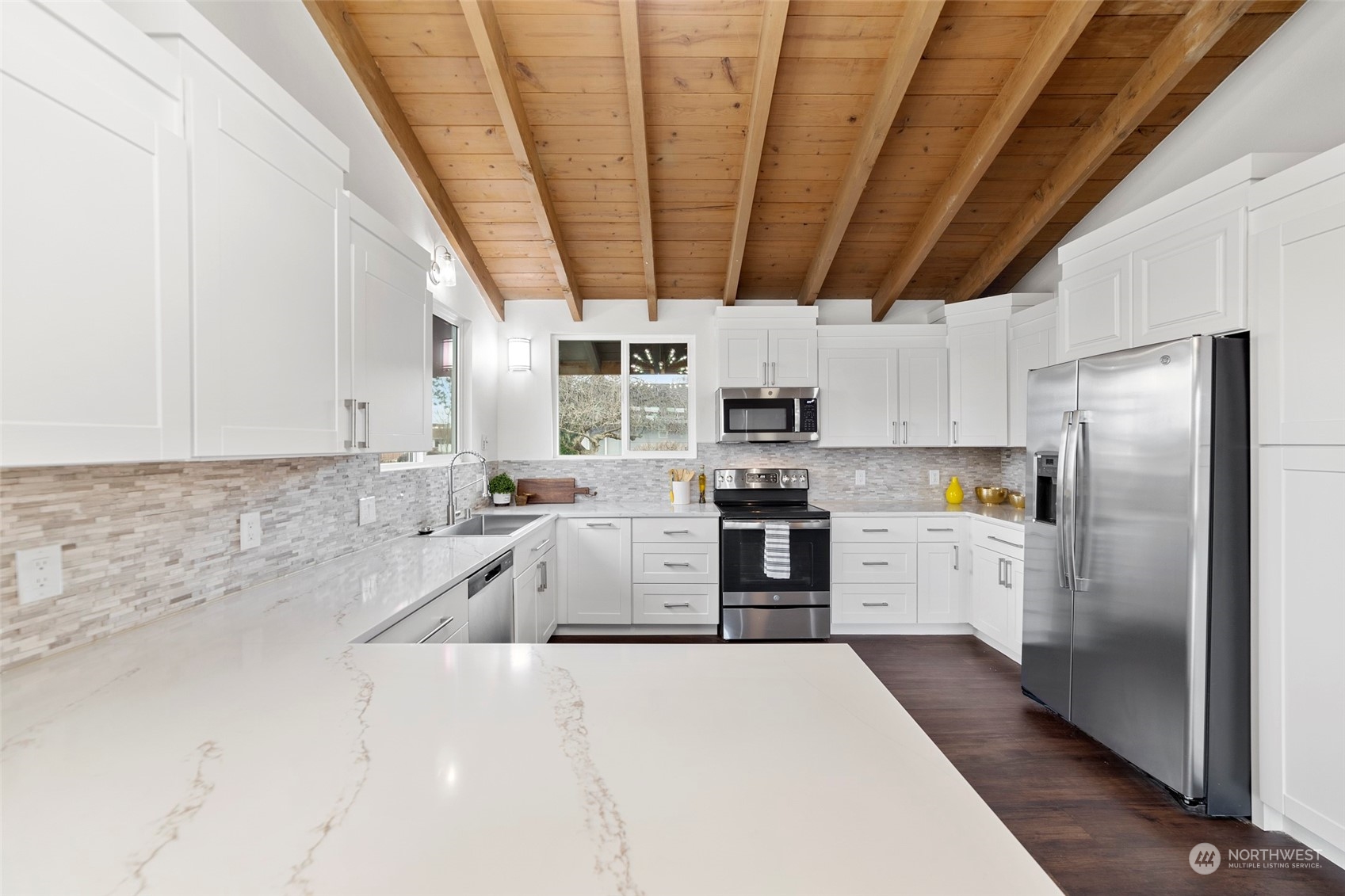 8104 Cowichan Road Blaine, WA 98230 - Photo 7 of 40 Gallery Image 7