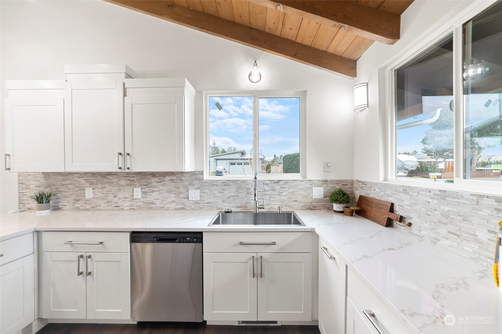 8104 Cowichan Road Blaine, WA 98230 - Photo 8 of 40 Gallery Image 8