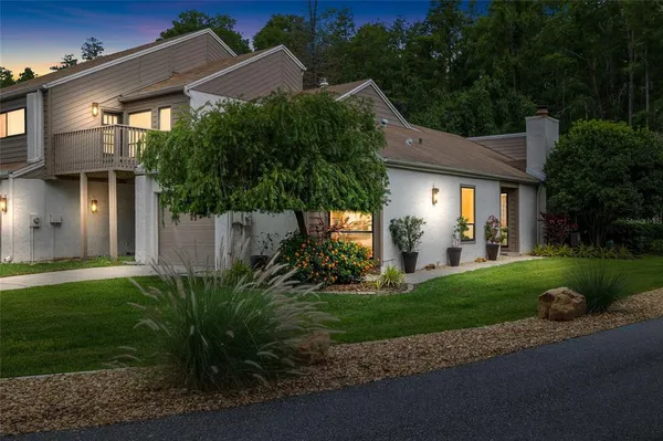 $2,500 | 11520 Galleria Drive, Tampa, FL 33618