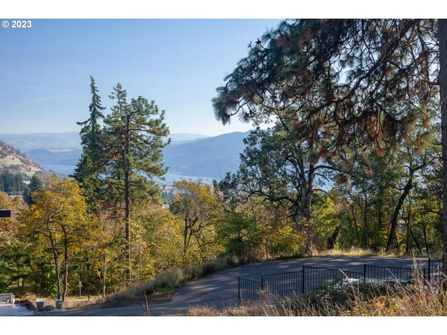 $225,000 | 236 Northwest Sophie Lane, White Salmon, WA 98672