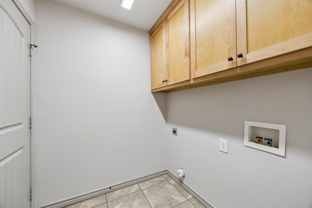 3111 North Walnut Grove Road Midlothian, TX 76065 - Photo 15 of 20
