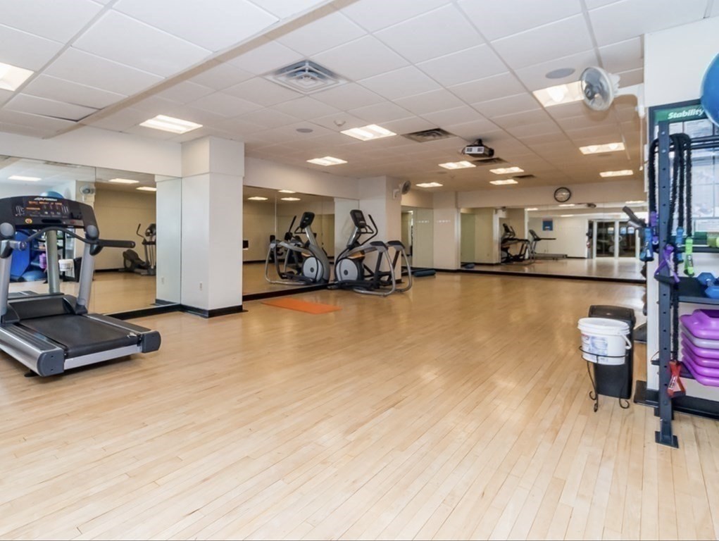44 Washington Street, Unit 1010 Brookline, MA 02445 - Photo 18 of 19