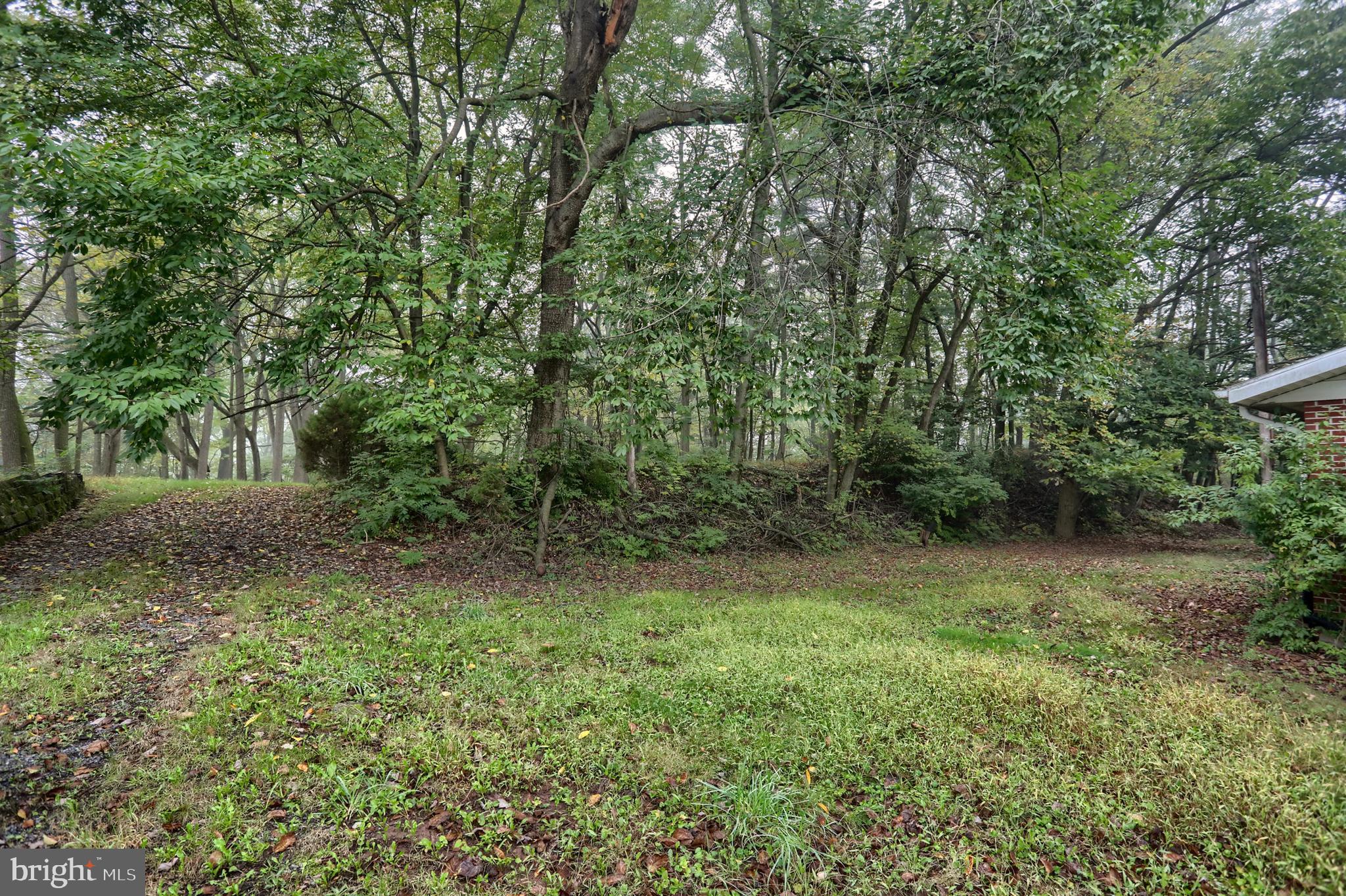 1812 Church Road Hummelstown, PA 17036 - Photo 4 of 23 Gallery Image 4