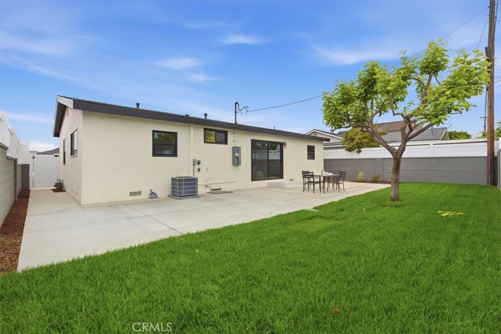 168 226th Street Carson, CA 90745 - Photo 27 of 40 a backyard of a house with table and chairs