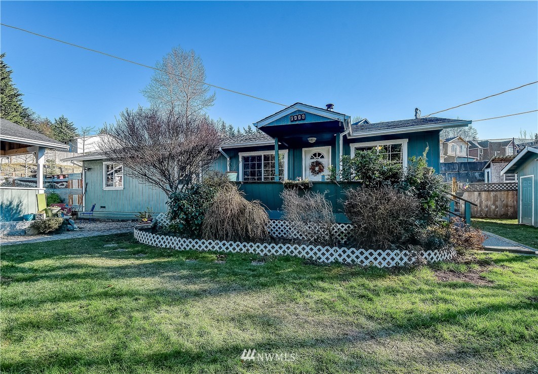 8426 Vernon Road Lake Stevens, WA 98258 - Photo 2 of 28 Gallery Image 2
