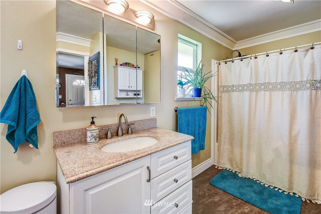 8426 Vernon Road Lake Stevens, WA 98258 - Photo 11 of 28 Gallery Image 11