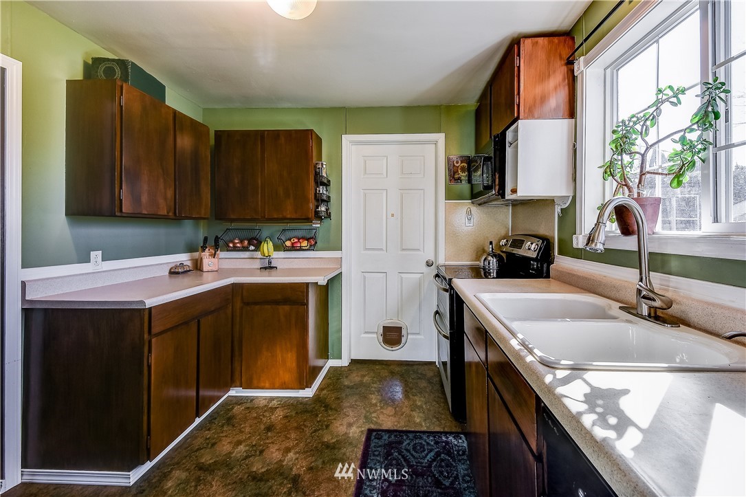 8426 Vernon Road Lake Stevens, WA 98258 - Photo 8 of 28 Gallery Image 8