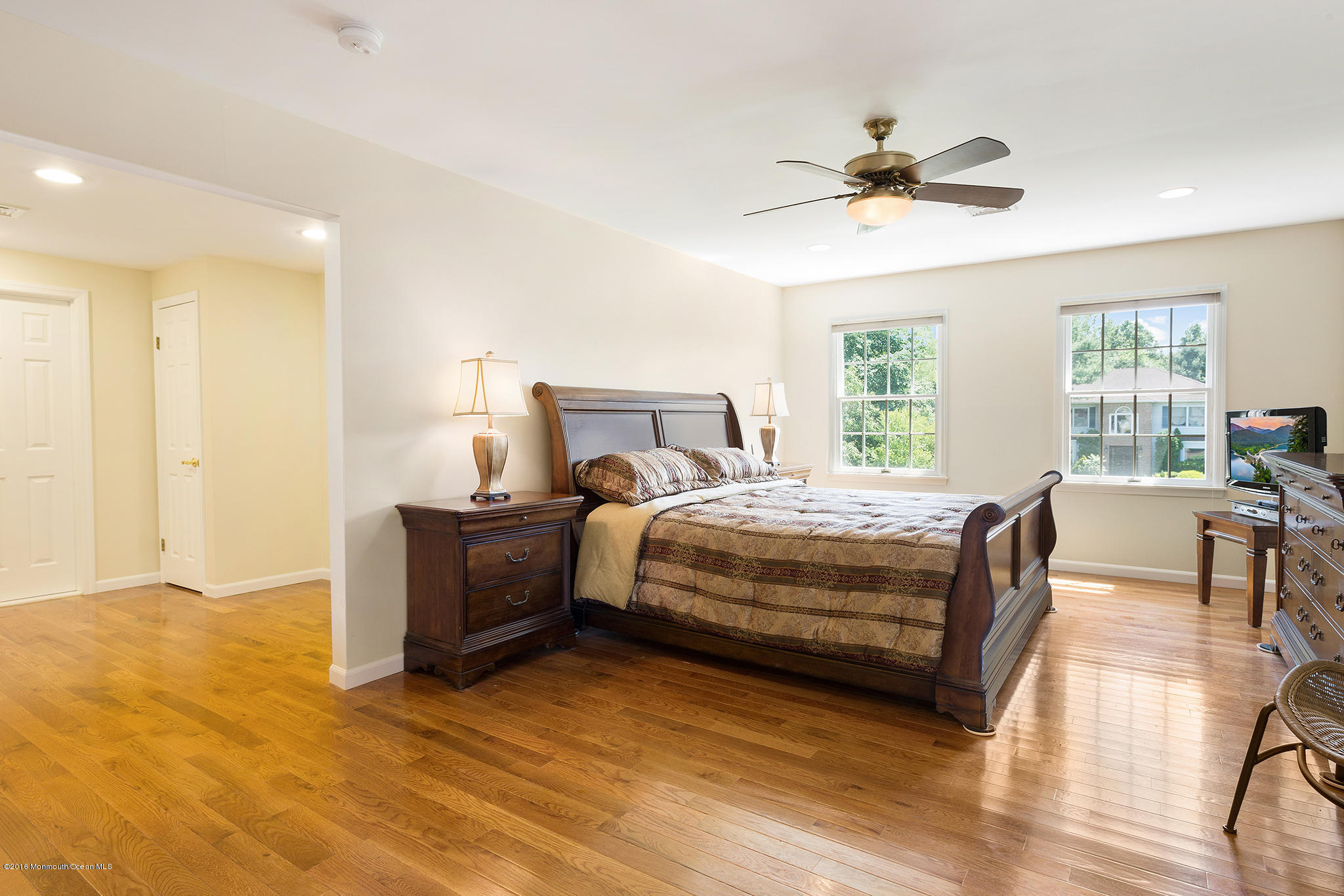 43 Cambridge Road Freehold, NJ 07728 - Photo 15 of 25 Redfin Kathy Froelich - 43 Cambridge Rd,