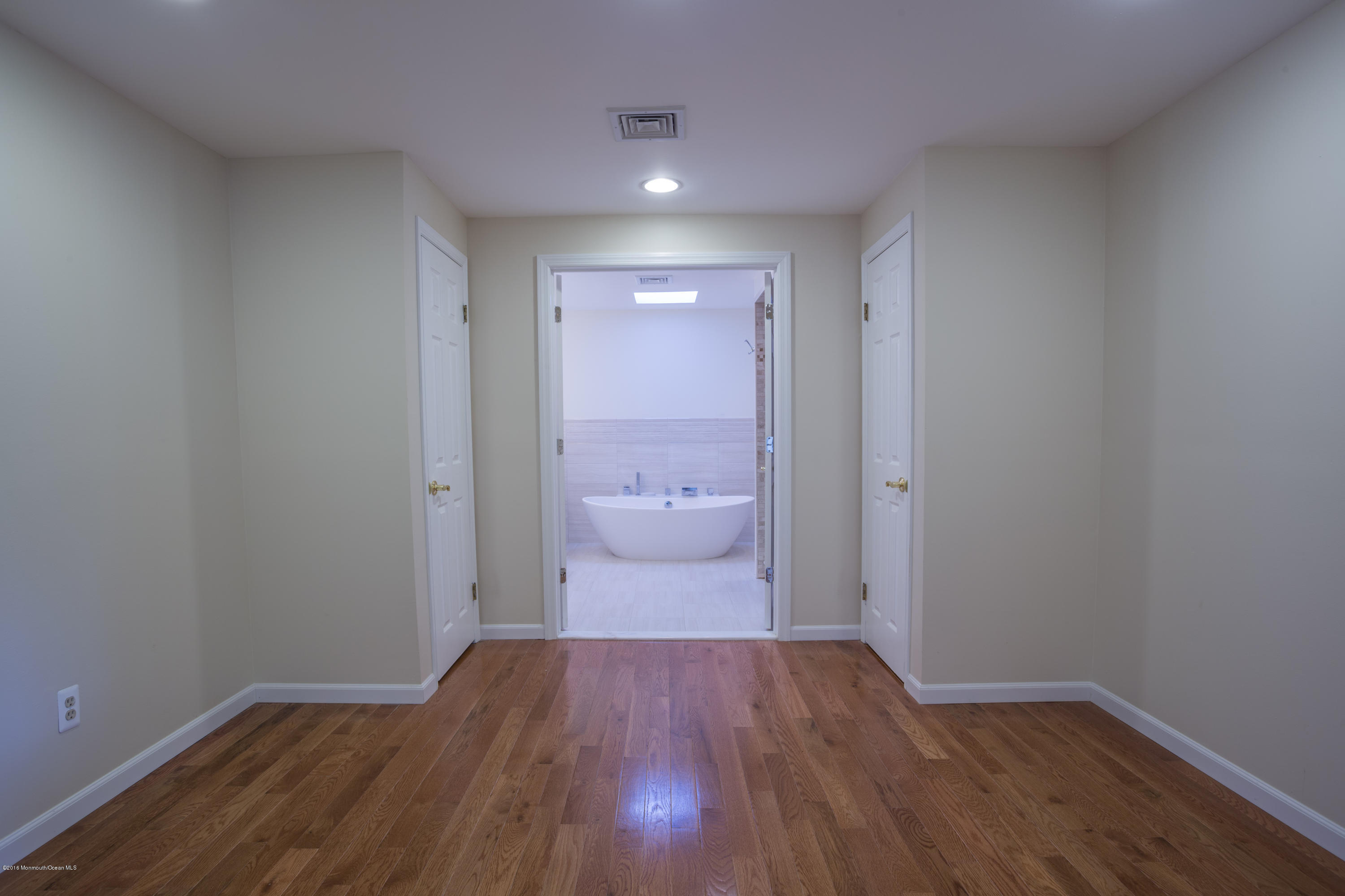 43 Cambridge Road Freehold, NJ 07728 - Photo 16 of 25 Redfin Kathy Froelich - 43 Cambridge Rd,