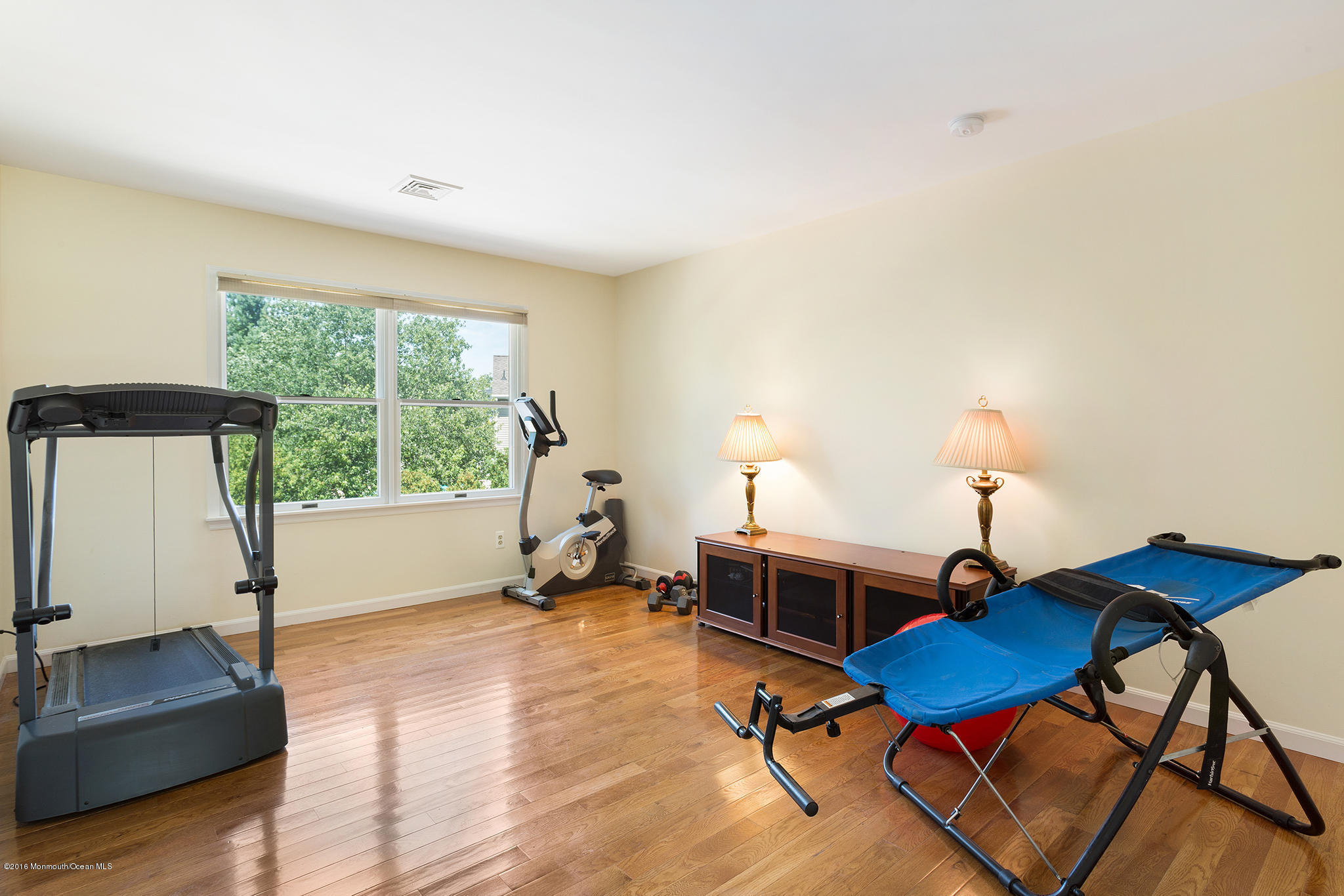 43 Cambridge Road Freehold, NJ 07728 - Photo 19 of 25 Redfin Kathy Froelich - 43 Cambridge Rd,