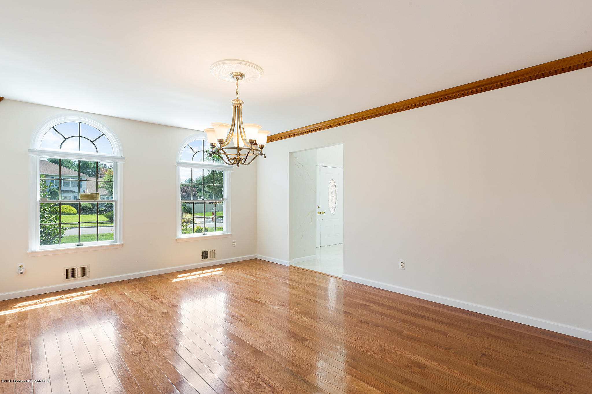 43 Cambridge Road Freehold, NJ 07728 - Photo 7 of 25 Redfin Kathy Froelich - 43 Cambridge Rd,