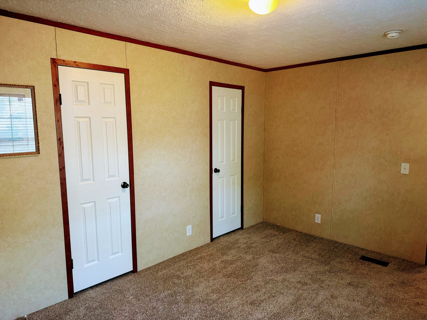 238 Dewey Street Urbana, IL 61802 - Photo 13 of 15 an empty room with windows