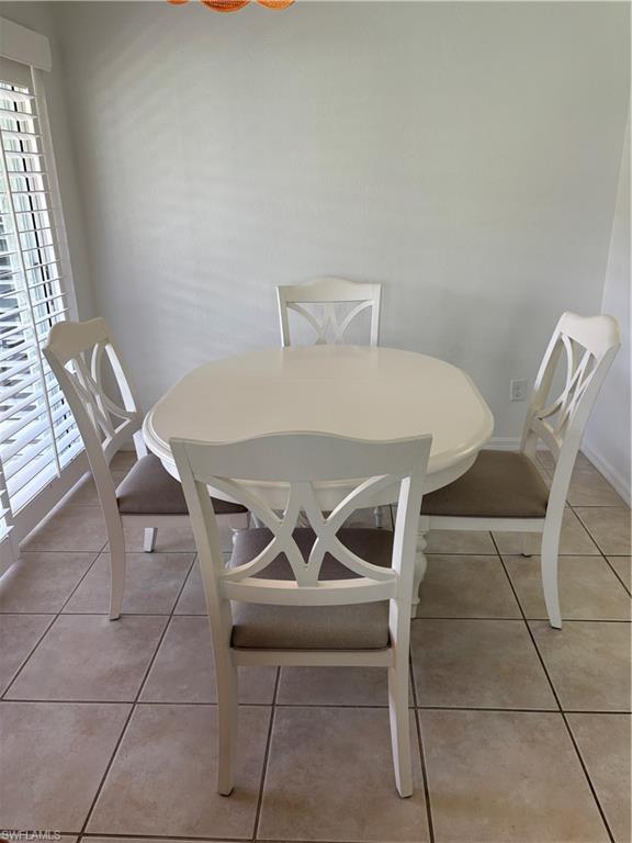 2103 Tama Circle, Unit 101 Naples, FL 34112 - Photo 6 of 37