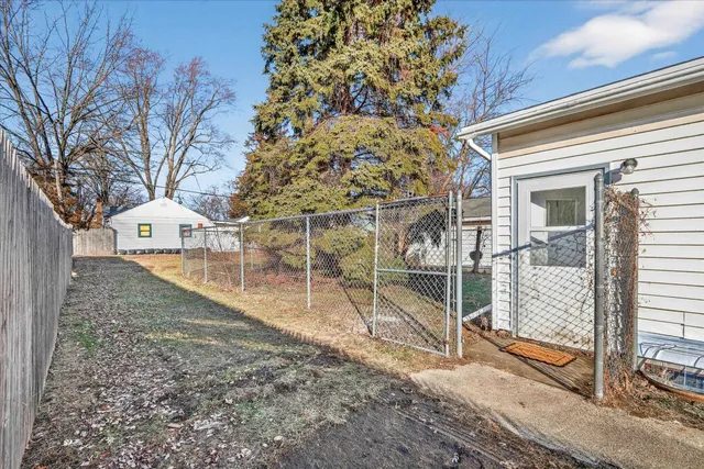 $140,000 | 1923 Lenox Avenue, Beloit, WI 53511