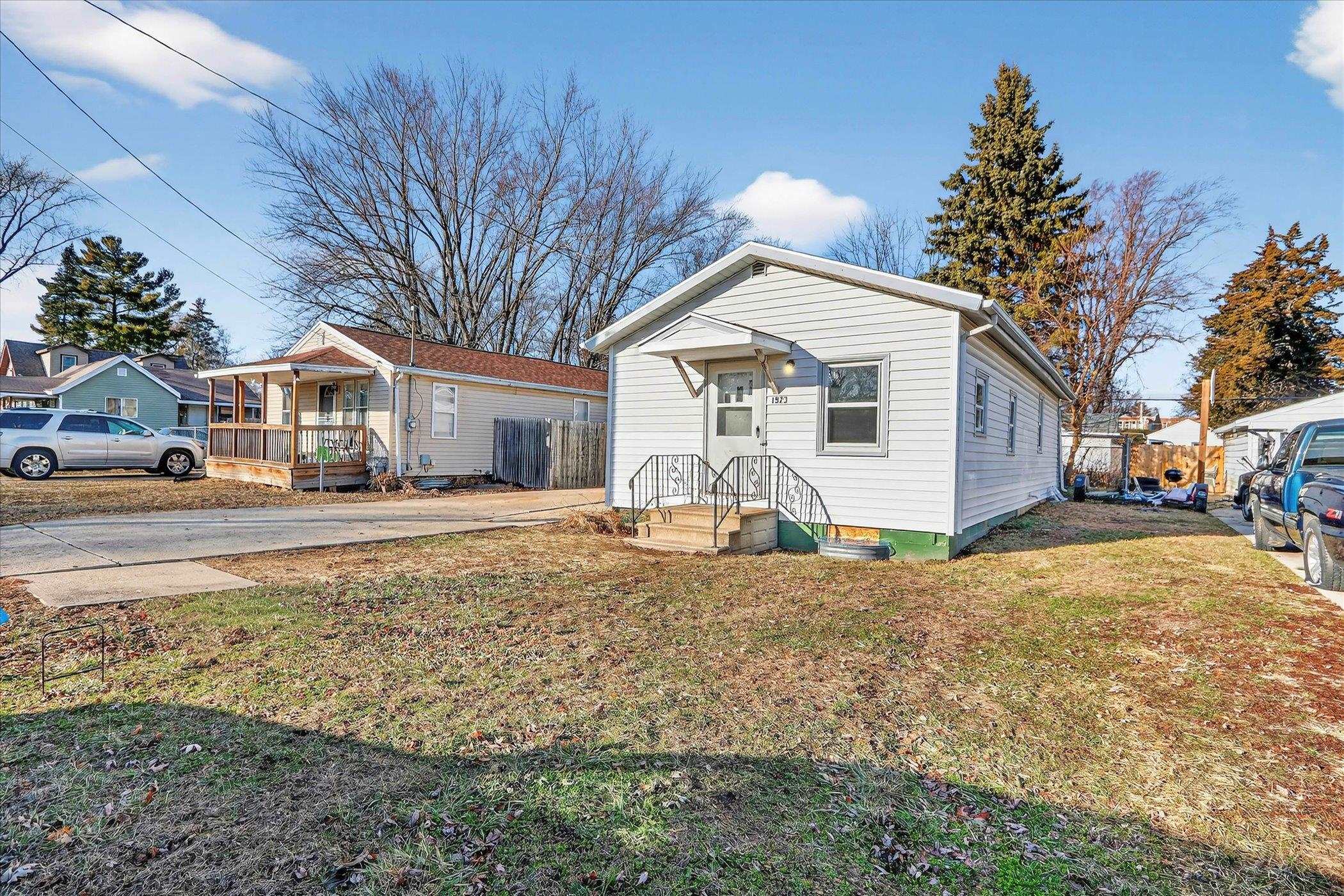 1923 Lenox Avenue Beloit, WI 53511 - Photo 4 of 28