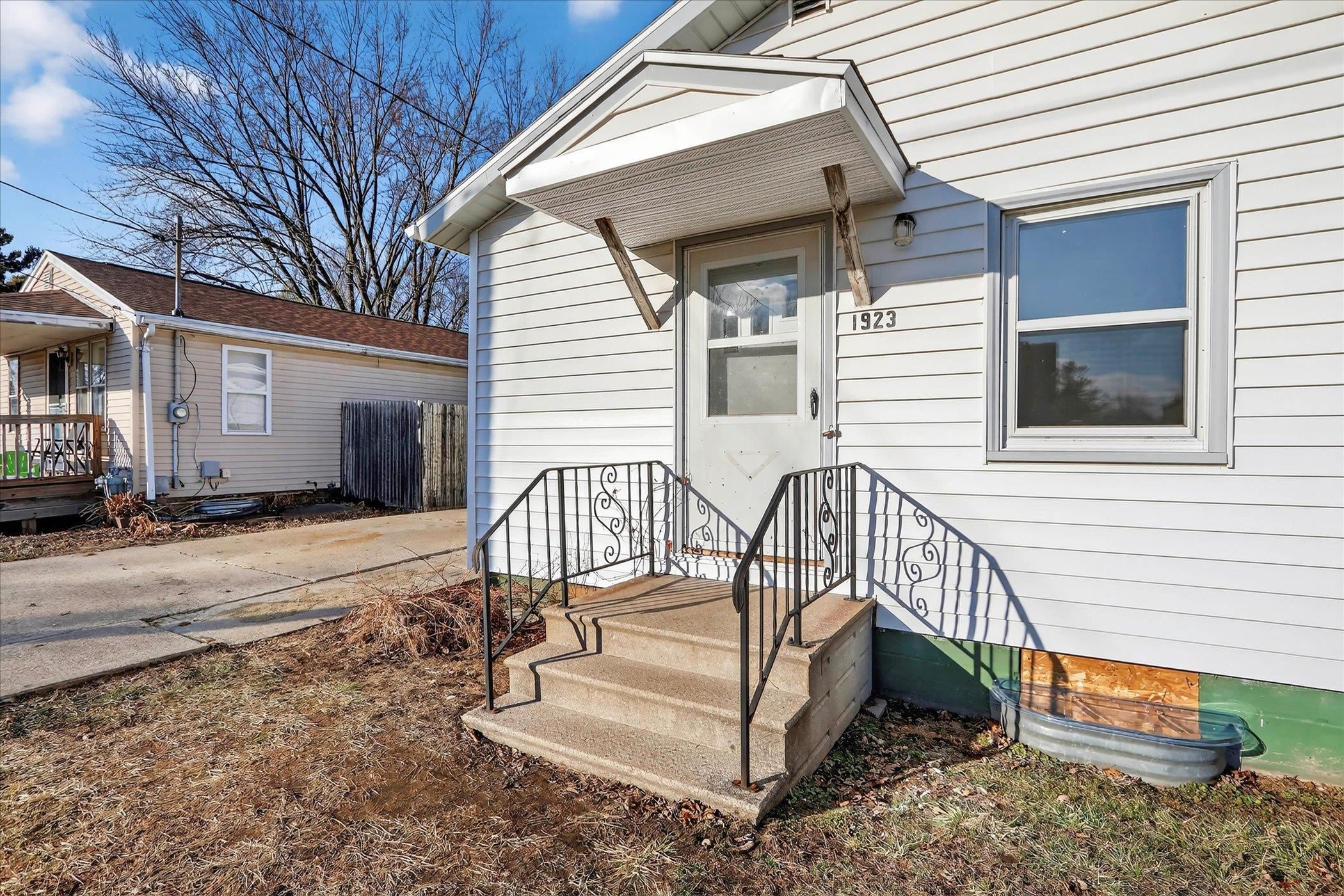 1923 Lenox Avenue Beloit, WI 53511 - Photo 5 of 28