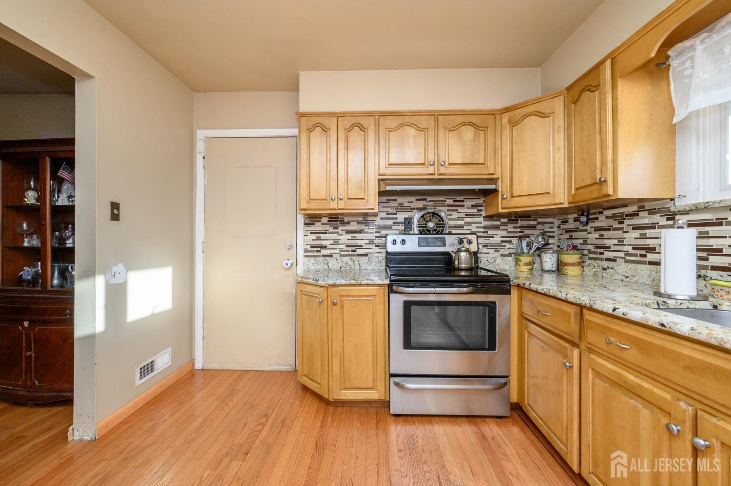 93 Mosher Road Princeton, NJ 08540 - Photo 13 of 35