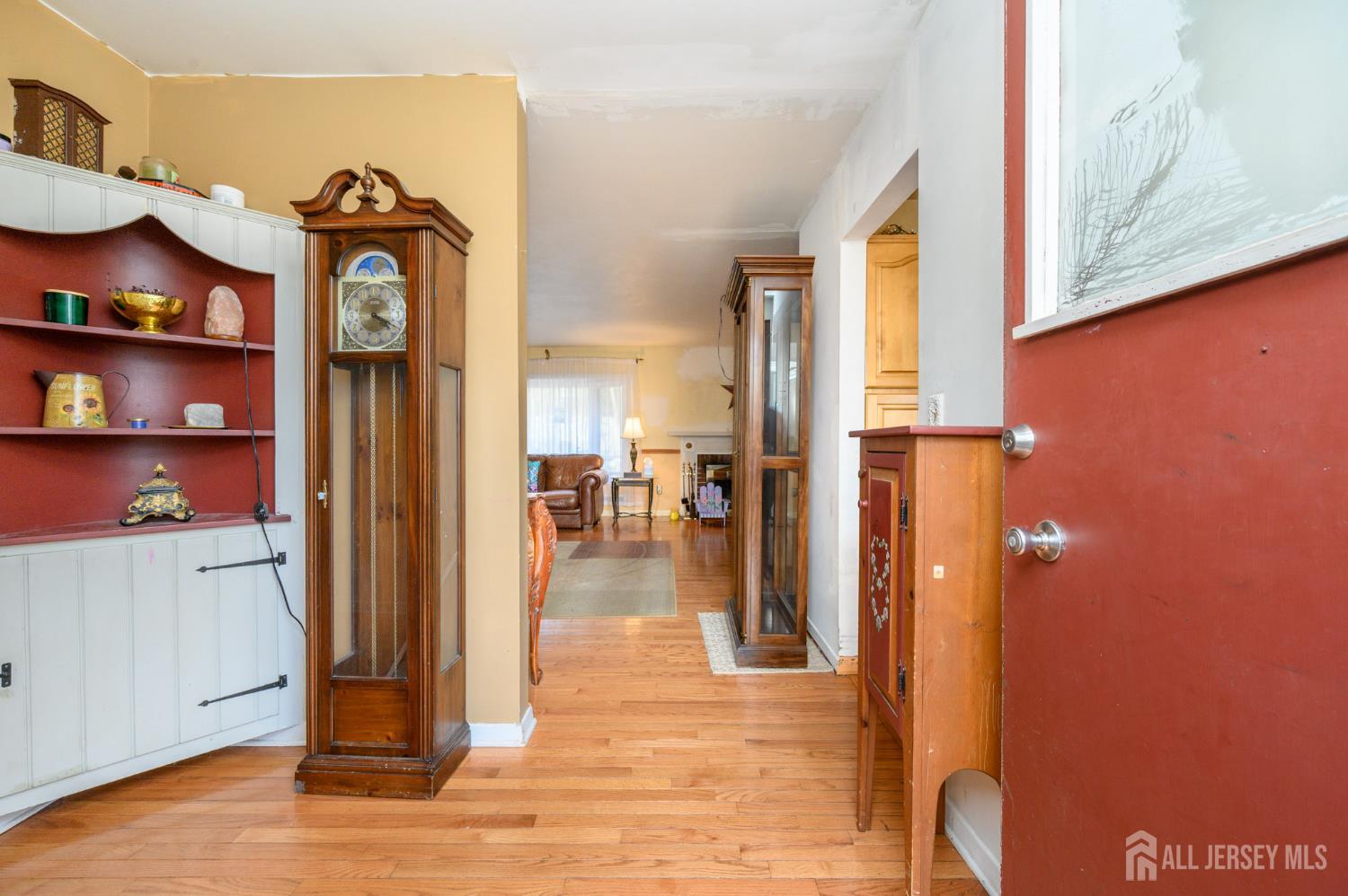 93 Mosher Road Princeton, NJ 08540 - Photo 3 of 35