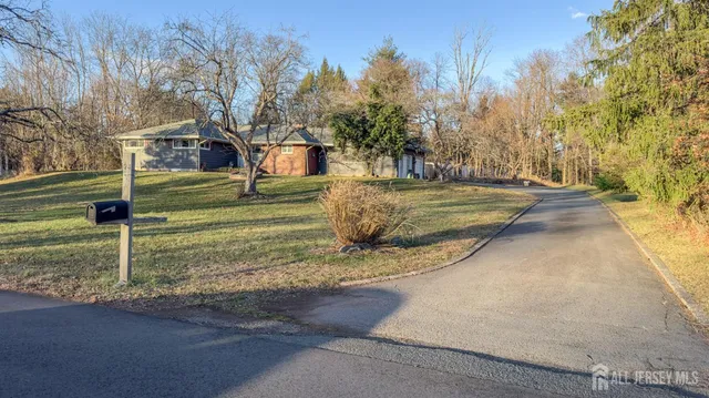 $550,000 | 93 Mosher Road, Princeton, NJ 08540