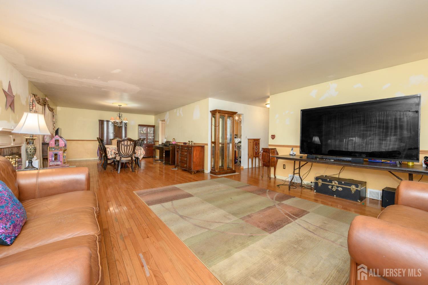 93 Mosher Road Princeton, NJ 08540 - Photo 5 of 35