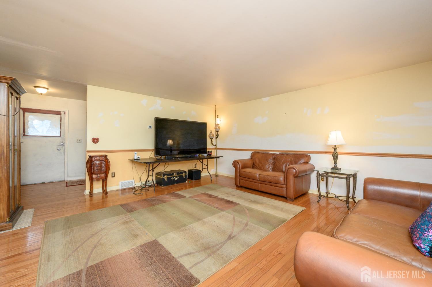 93 Mosher Road Princeton, NJ 08540 - Photo 6 of 35