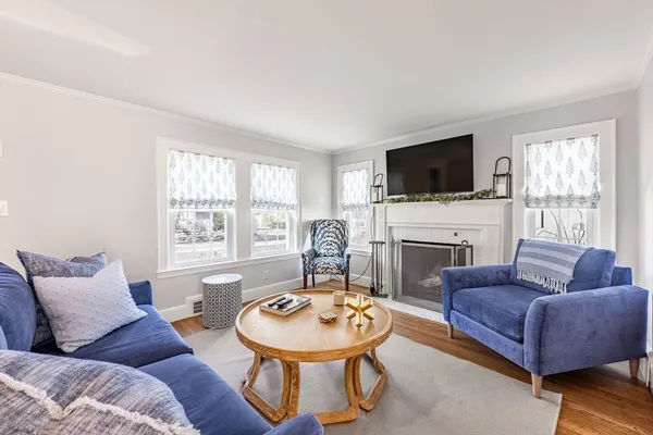 $880,000 | 8 Clifton Road, Natick, MA 01760