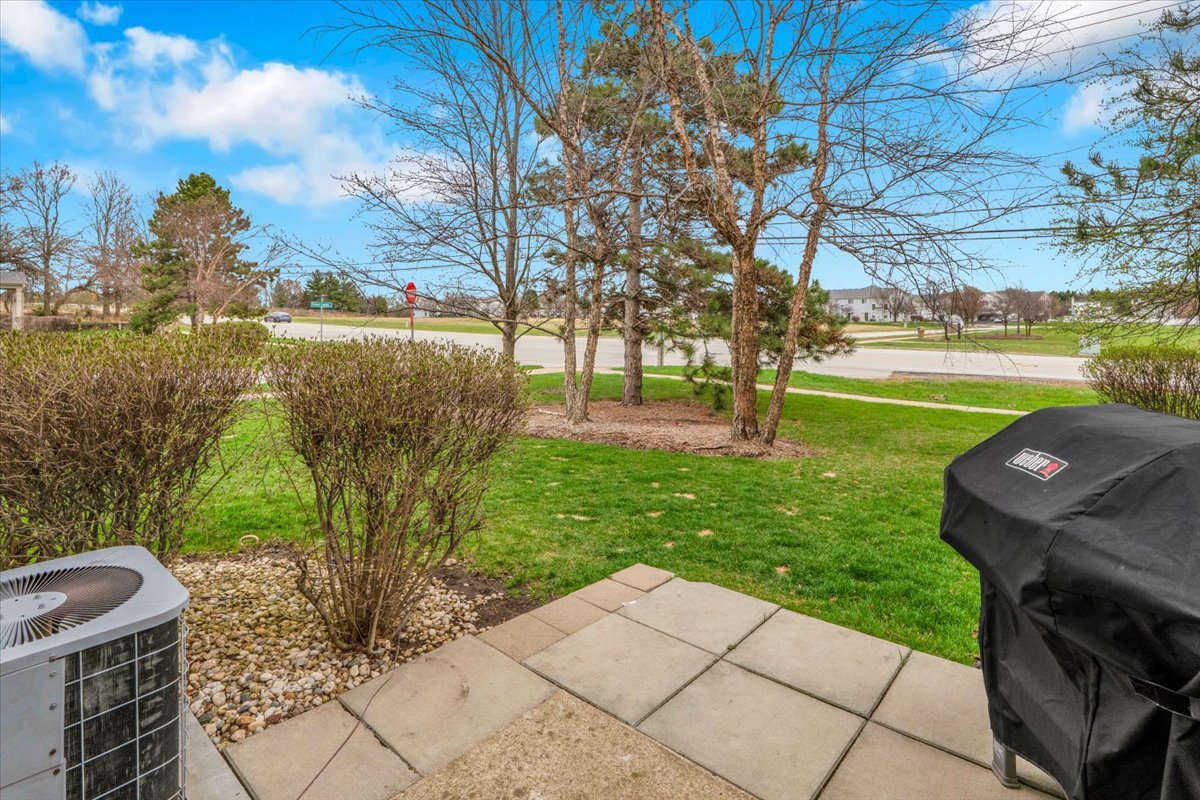 16501 Nottingham Court Lockport, IL 60441 - Photo 37 of 44 a view of a garden with an outdoor space