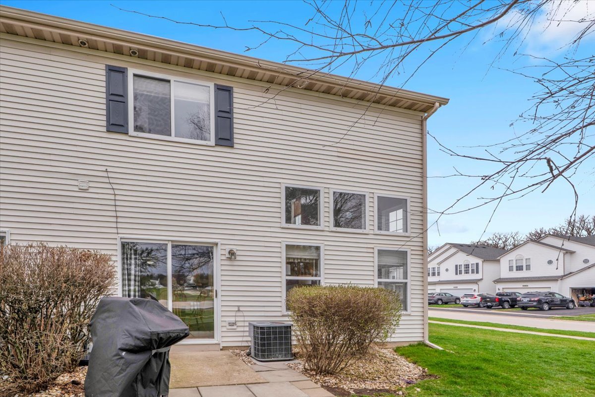 16501 Nottingham Court Lockport, IL 60441 - Photo 39 of 44