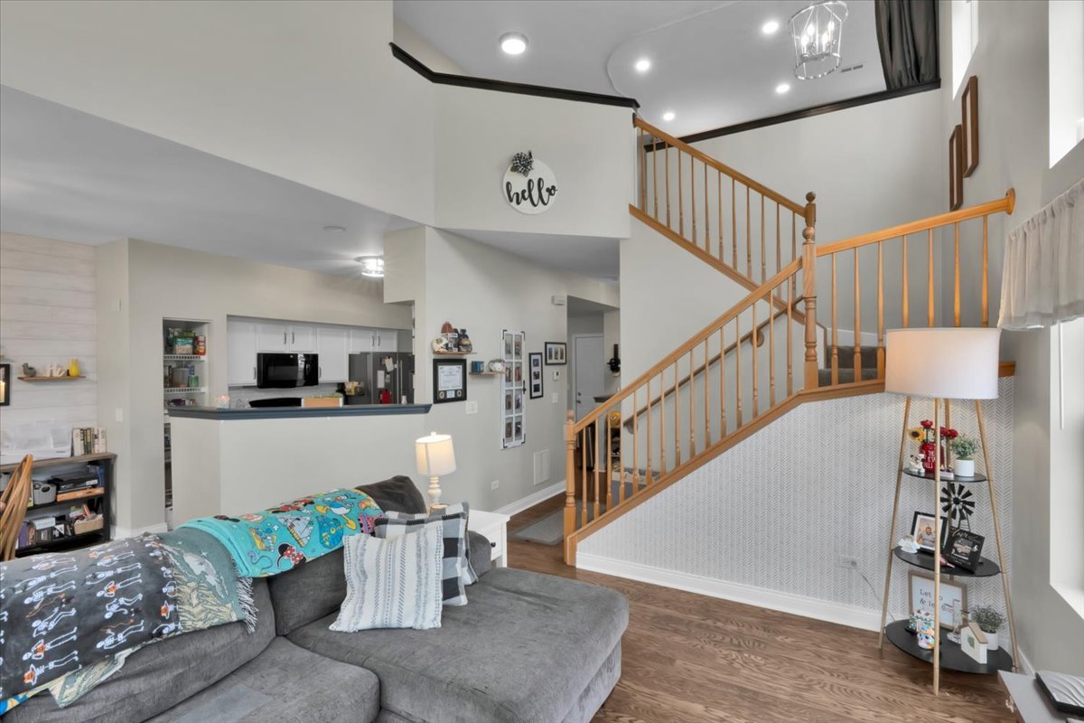 16501 Nottingham Court Lockport, IL 60441 - Photo 6 of 44