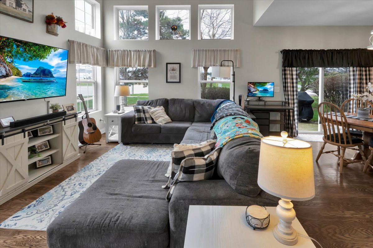 16501 Nottingham Court Lockport, IL 60441 - Photo 9 of 44 a living room with furniture and a flat screen tv