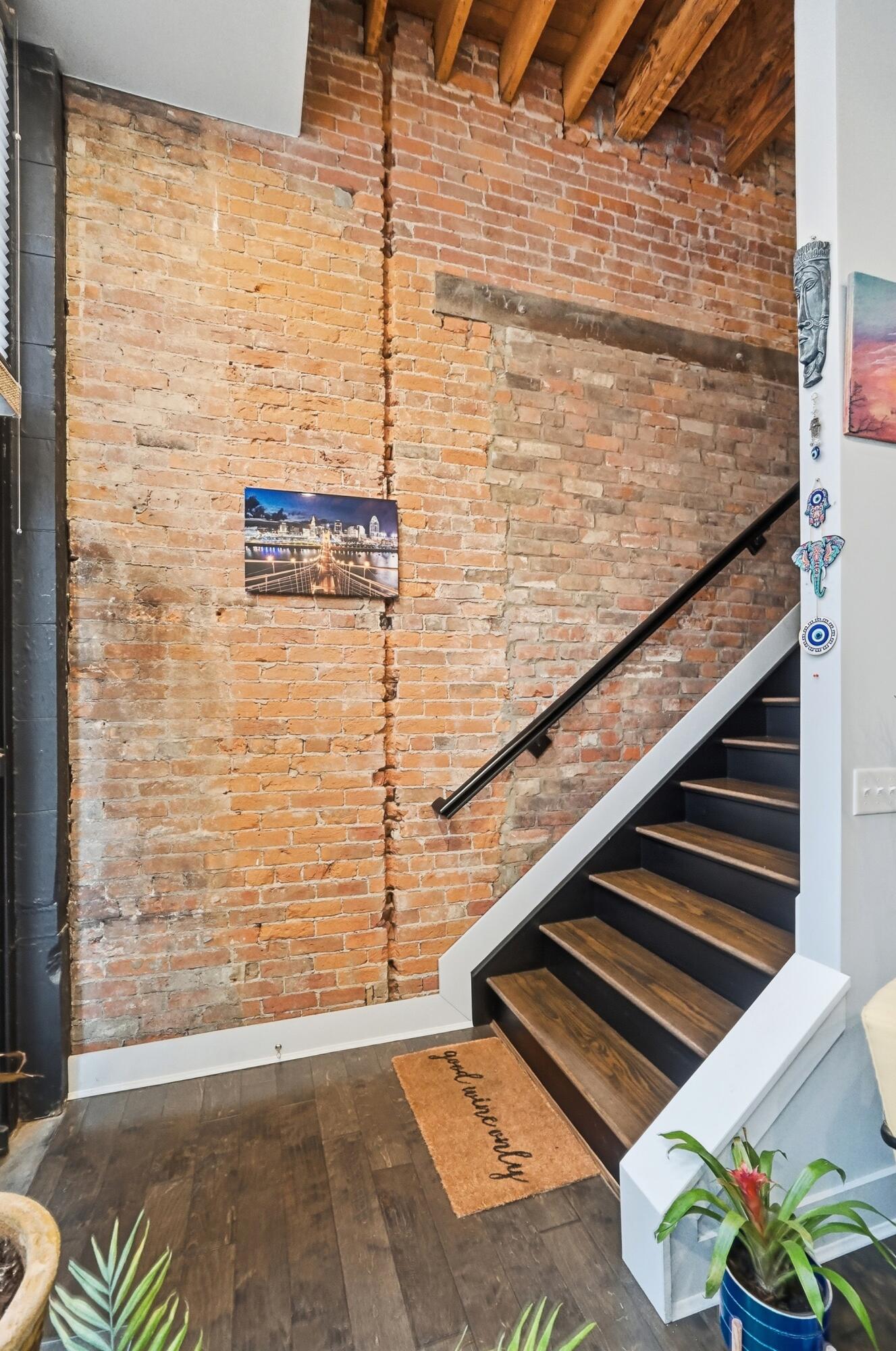 408 Scott Street Covington, KY 41011 - Photo 9 of 50