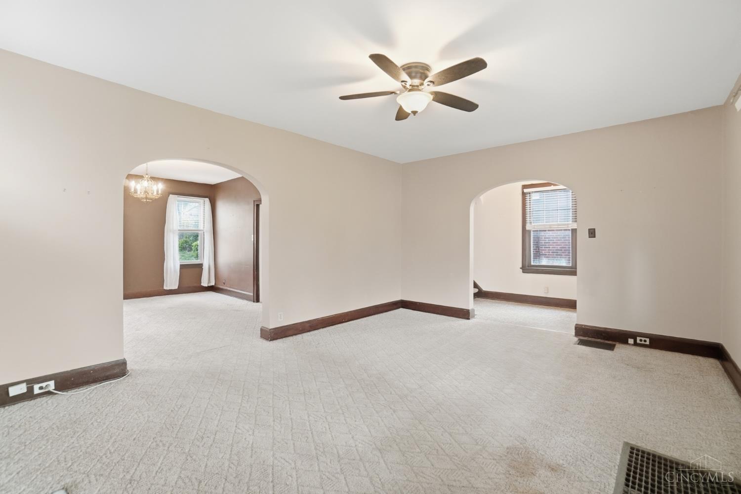 4808 Guerley Road Cincinnati, OH 45238 - Photo 6 of 41