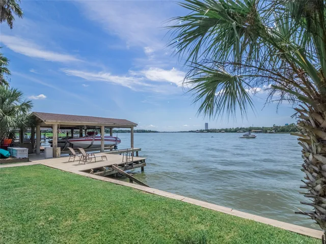 $7,000 | 1623 Lake Arbor Drive, El Lago, TX 77586