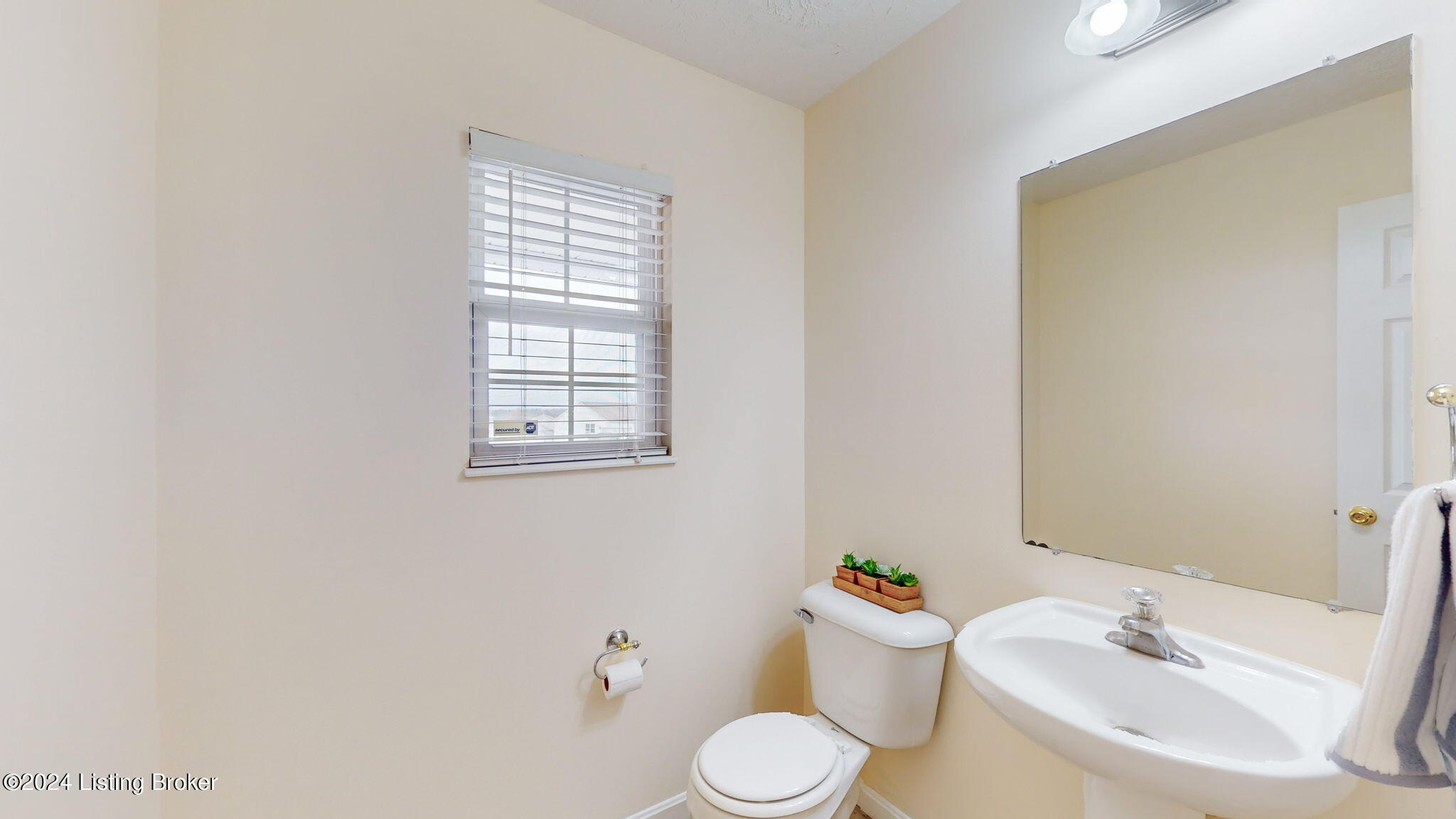 503 Wyndham Ridge Circle Elizabethtown, KY 42701 - Photo 14 of 41 16-web-or-mls-503 Wyndham Ridge Cir Eliz