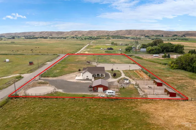 $998,000 | 2635 Berglund Road, Emmett, ID 83617
