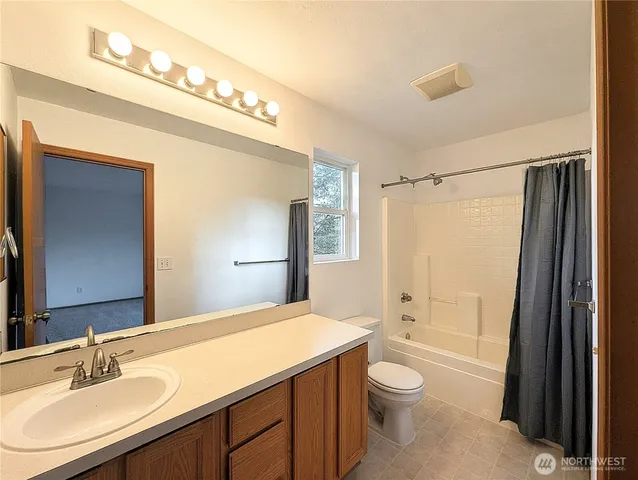 $3,300 | 4910 147th Place Southeast, Snohomish, WA 98296