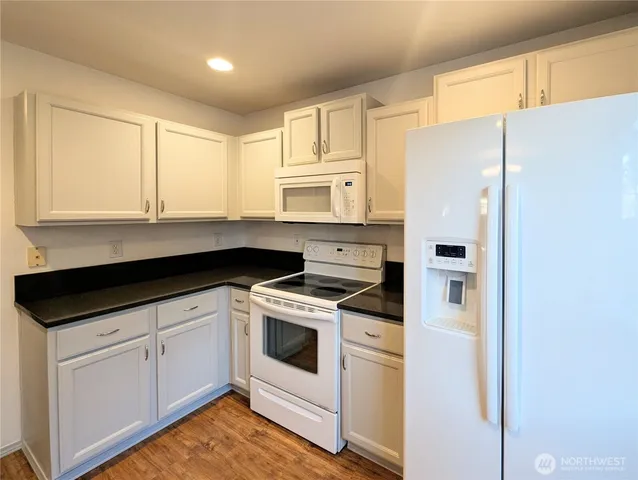 $3,300 | 4910 147th Place Southeast, Snohomish, WA 98296