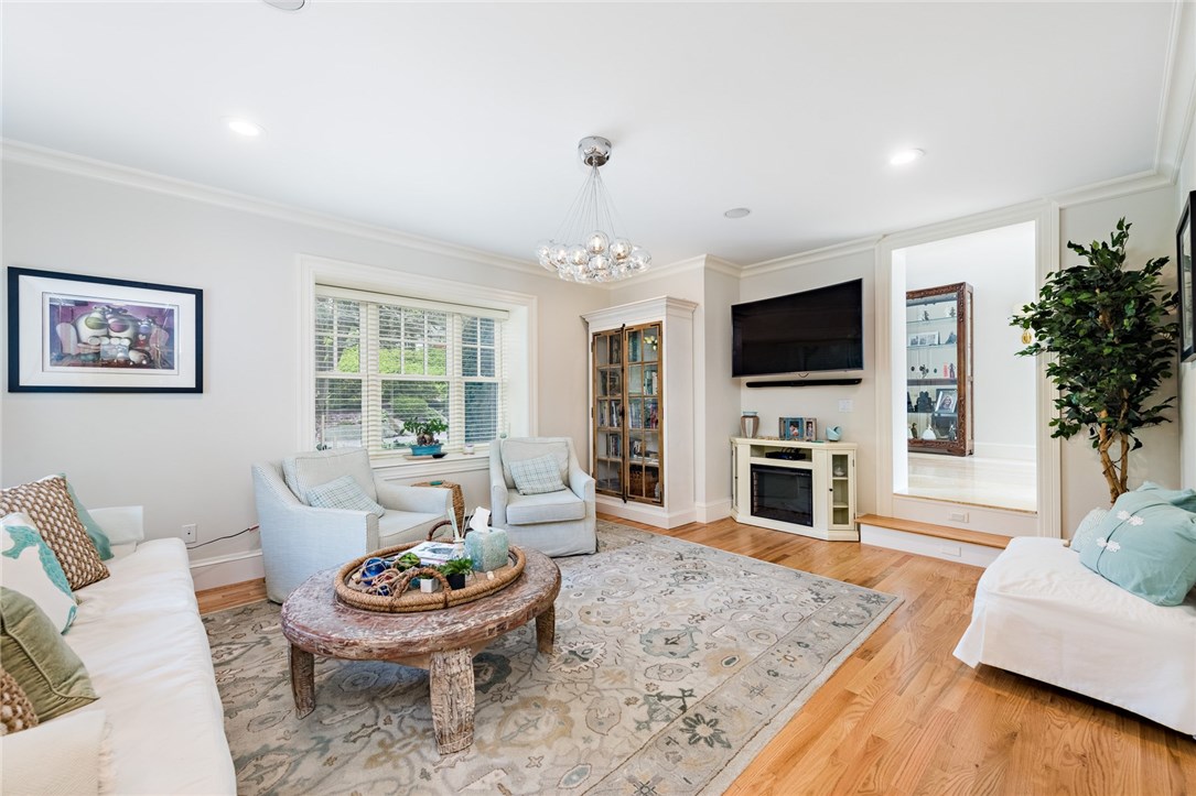 30 Angell Court Warwick, RI 02889 - Photo 15 of 40