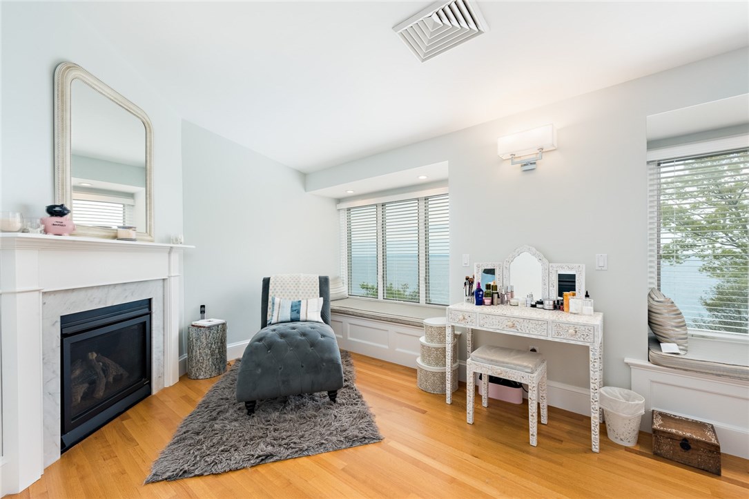 30 Angell Court Warwick, RI 02889 - Photo 17 of 40