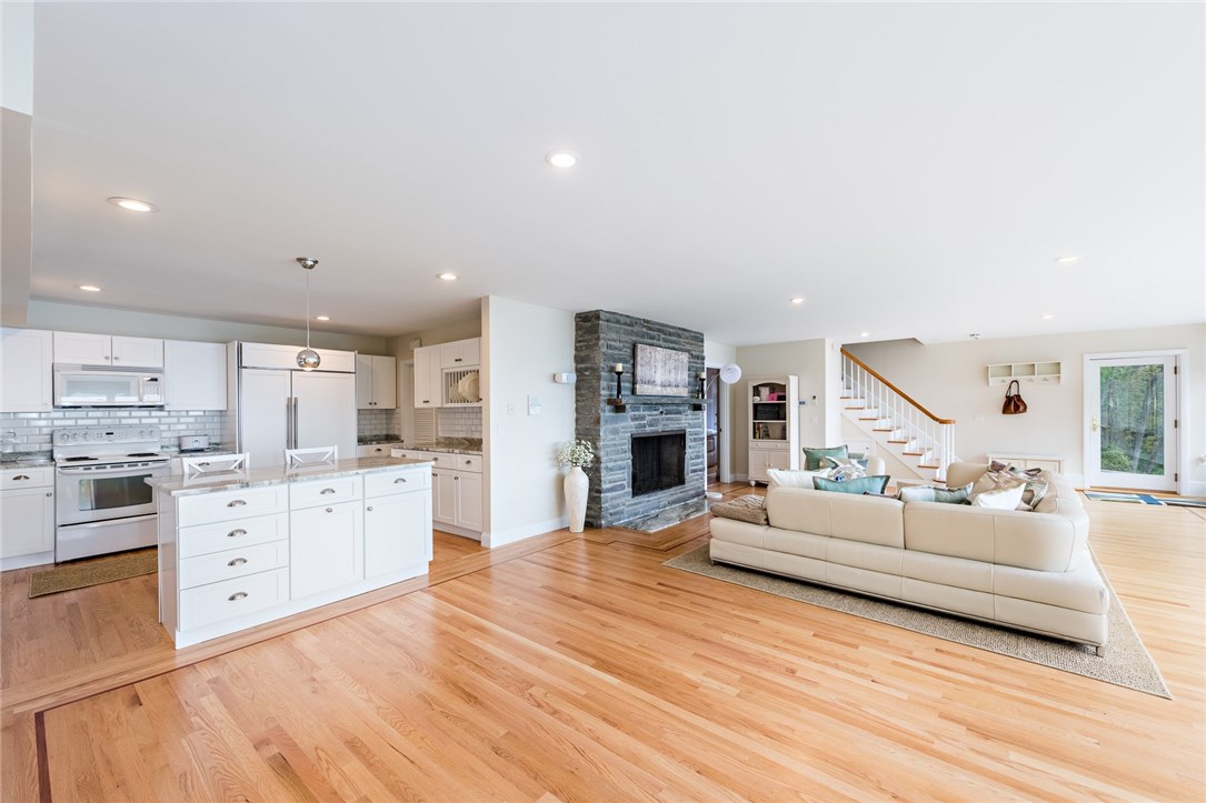 30 Angell Court Warwick, RI 02889 - Photo 24 of 40