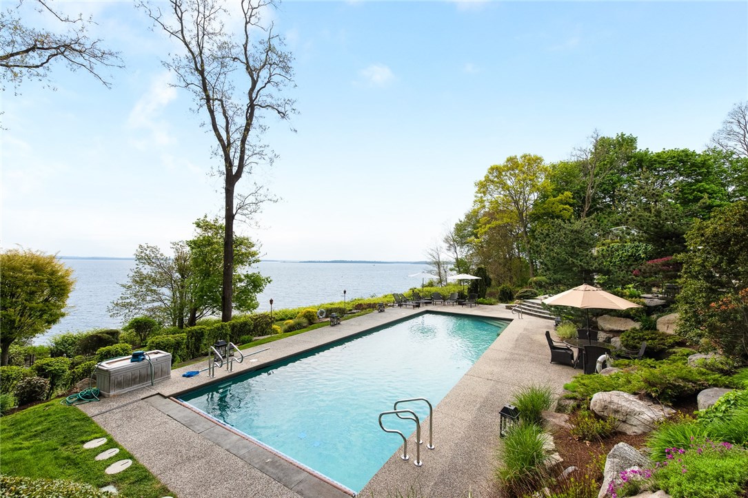 30 Angell Court Warwick, RI 02889 - Photo 34 of 40