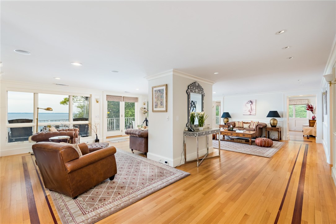 30 Angell Court Warwick, RI 02889 - Photo 8 of 40