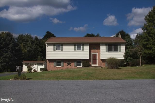 311 Farm Del Circle Lititz, PA 17543 - Photo 1 of 35