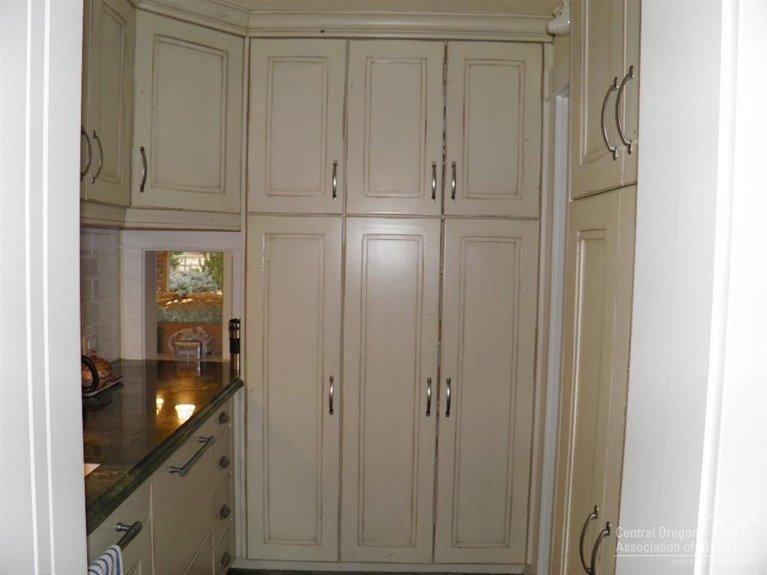 60083 West Ridgeview Drive Bend, OR 97702 - Photo 14 of 23 Butler's Pantry with Extensive Storage!