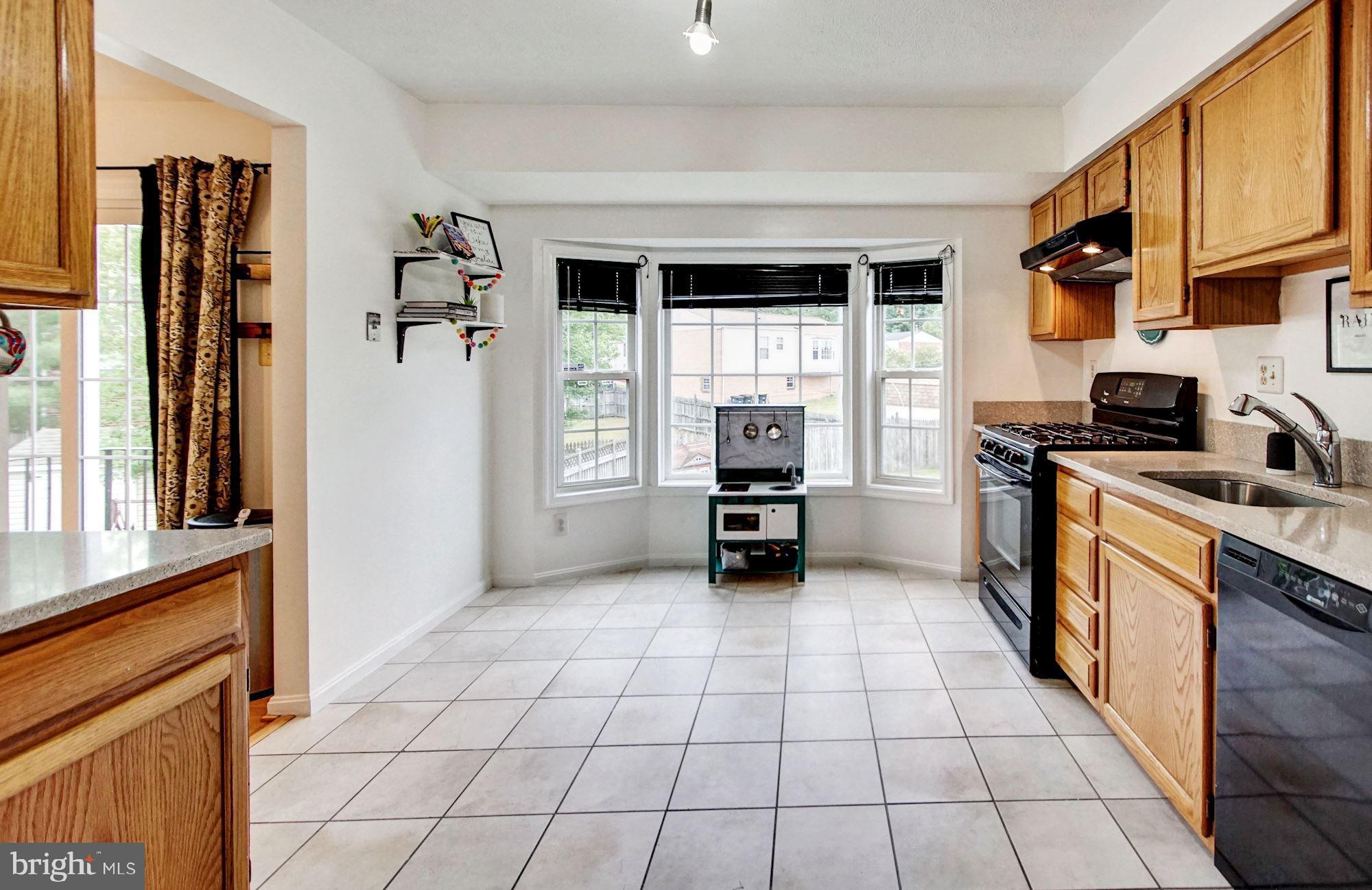 12122 Birchview Drive Clinton, MD 20735 - Photo 8 of 28